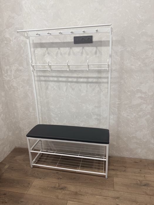 Вешелка в прихожую