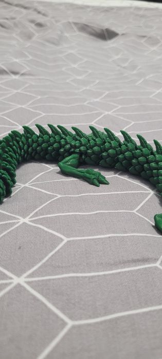 Dragon verde facut la imprimanta 3D