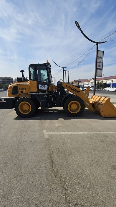 Погрузчик 1.5куб джойстик