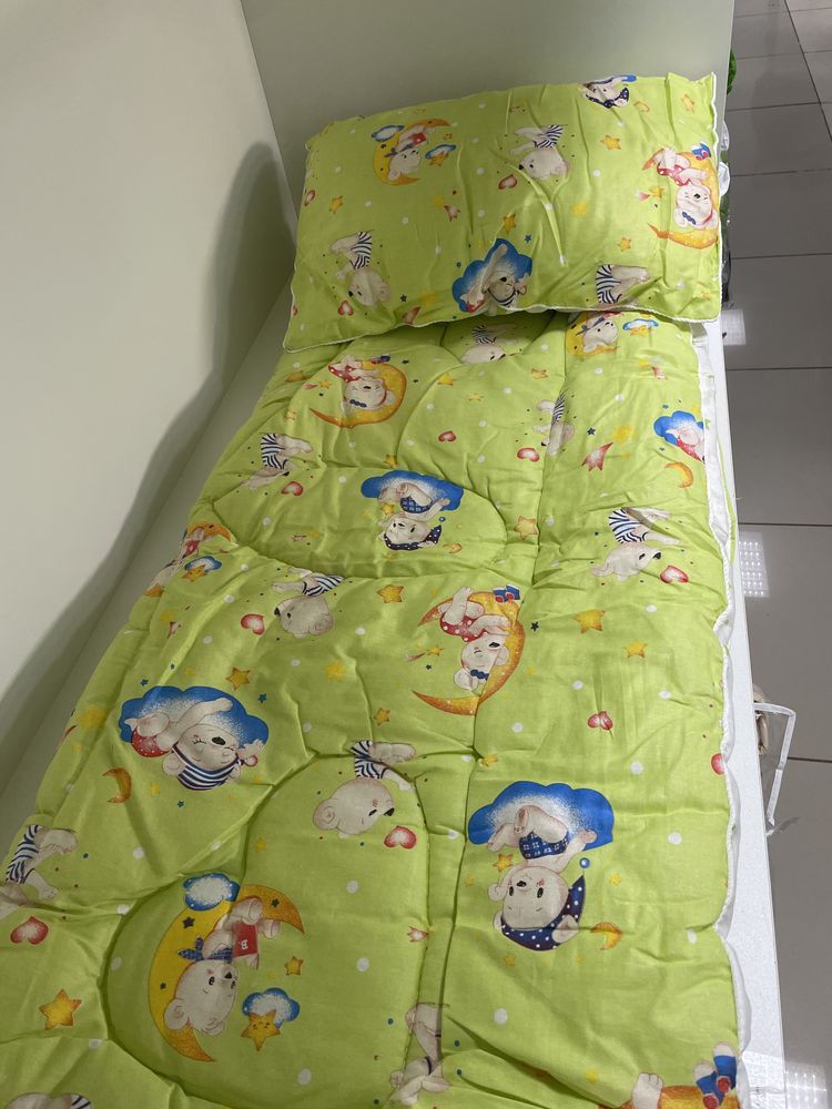 Детский набор одеяло и подушка на манеж