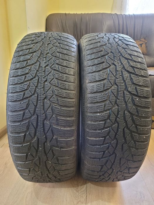 Продавам 2 зимни гуми 16 ски