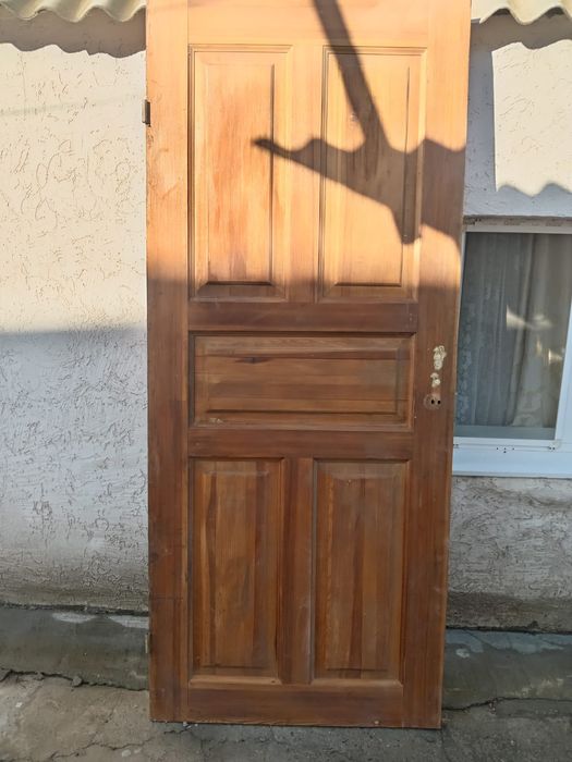 Продам дверь !!!