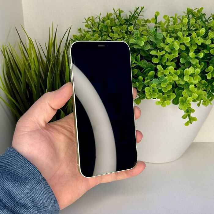 Iphone 12 sotiladi srochna