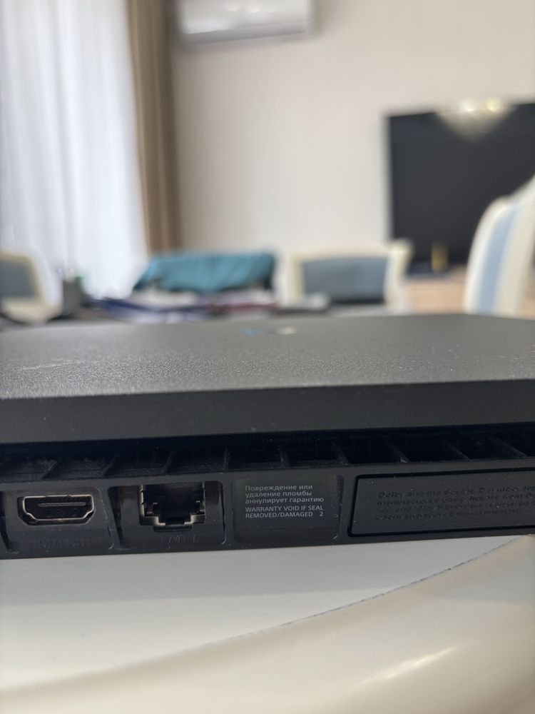 Продам Ps4 slim 1tb