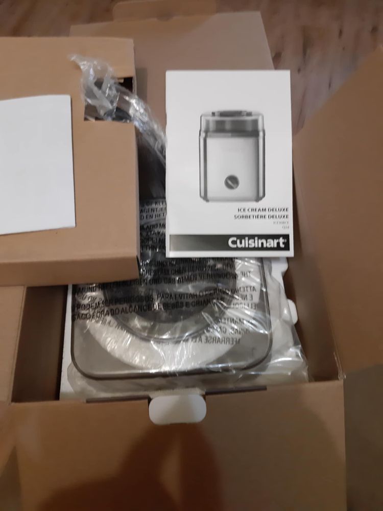 Cuisinart Ice Cream Deluxe Машина за сладолед
