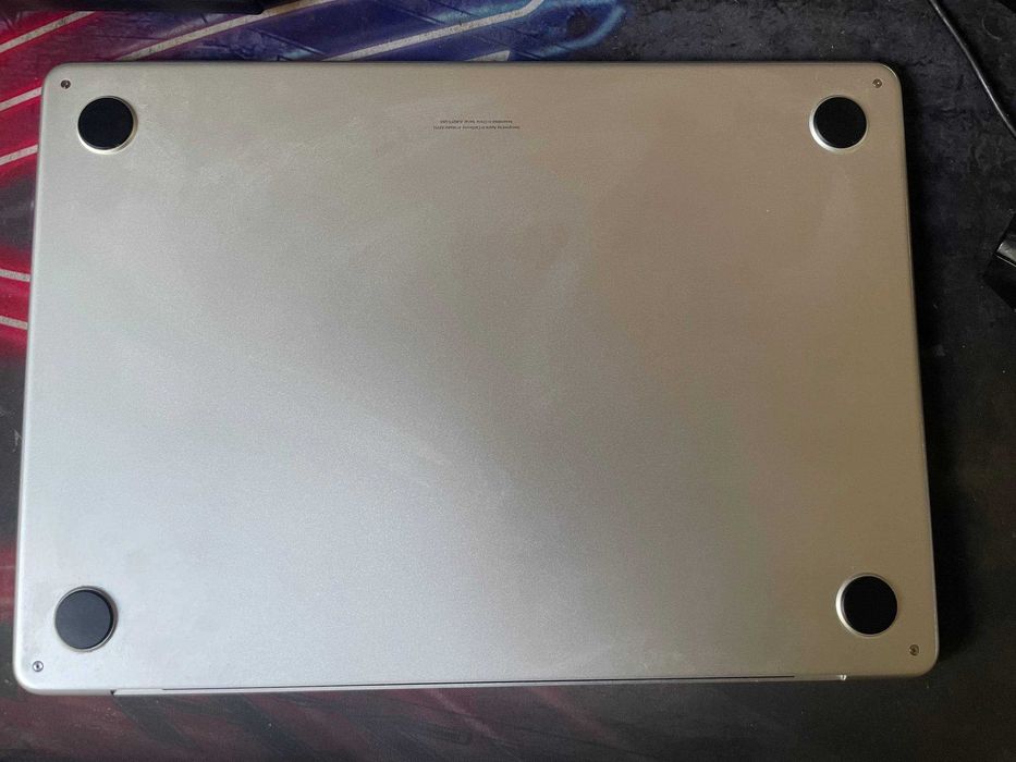 Macbook Air M3 8/256 100%