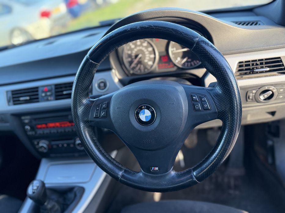 Volan m pachet bmw e90 e92 e91 e93 e87 e81 e82 e84 e88