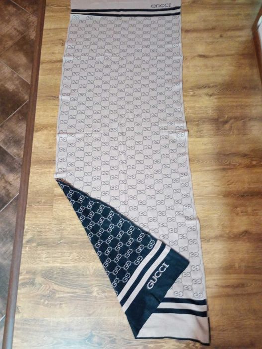 Дамски шал 22лв.