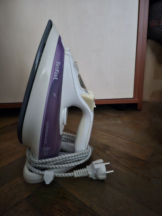 Fier de calcat Tefal Ultragliss