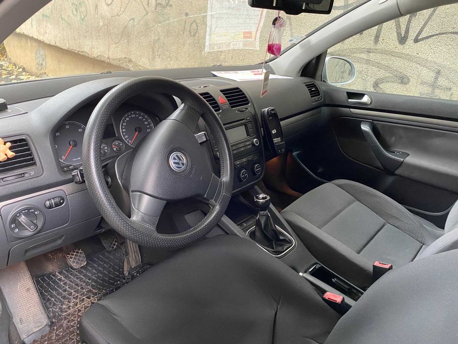 Volkswagen Golf 5 1.9 TDI 105 cp