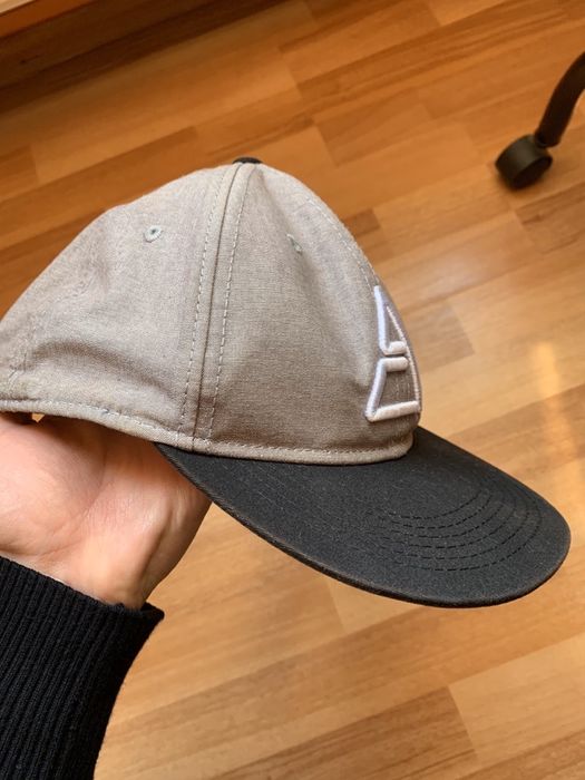 camasa+sapca H&M si sapca Sports noua