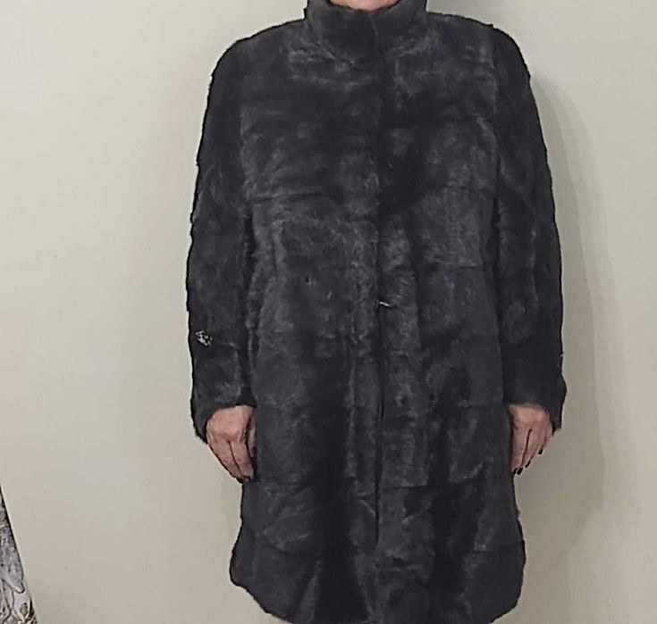 Продам НОРКОВУЮ ШУБУ 52-54р б/у в отличном состояний 50000тг