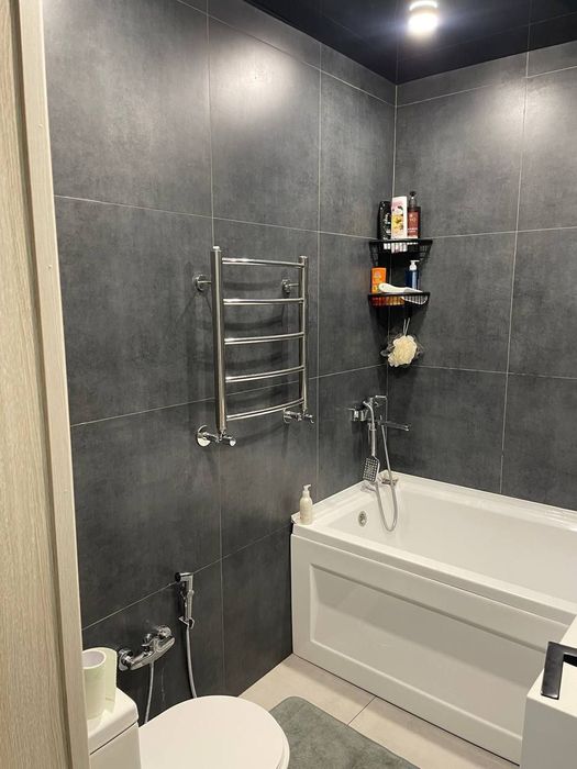 Никитина. 5 ком. Дом. М.Улугбекский р-он.