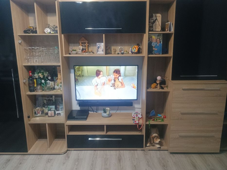 Vând mobila sufragerie