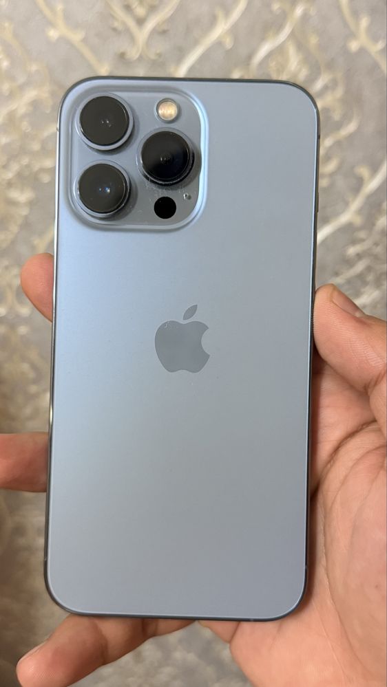 Iphone 13 pro ayfon 13 pro 256gb blue sotiladi aybi yo face ishlidi