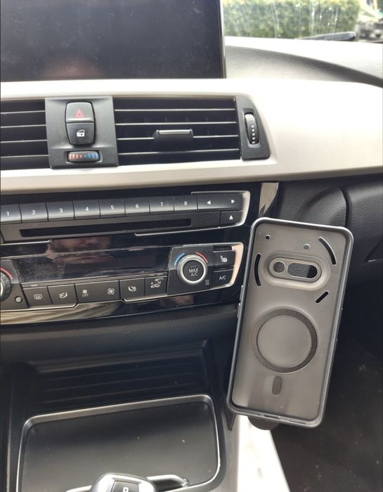 BMW F3X Magsafe стойка за телефон