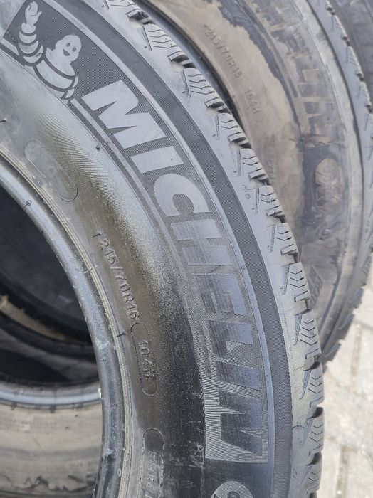 215 70 16 Michelin