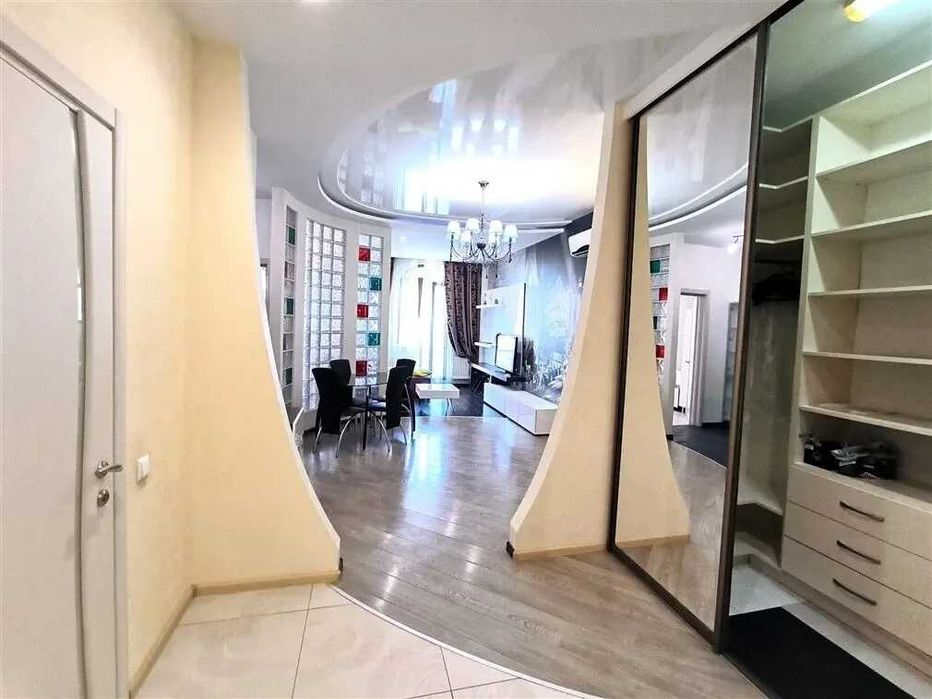 Дава се под наем Двустаен апартамент в София, Център - 56 кв.м за 458.49 € - Снимка #5