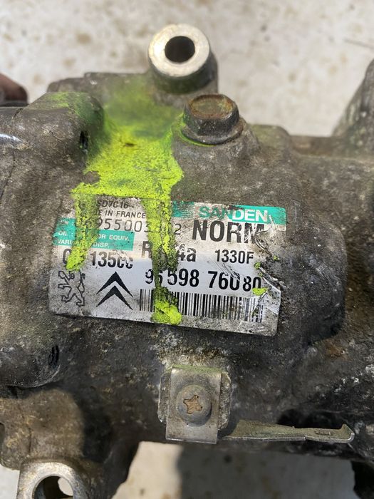 Compresor clima / ac Peugeot Citroen 2.0 hdi cod9659876080