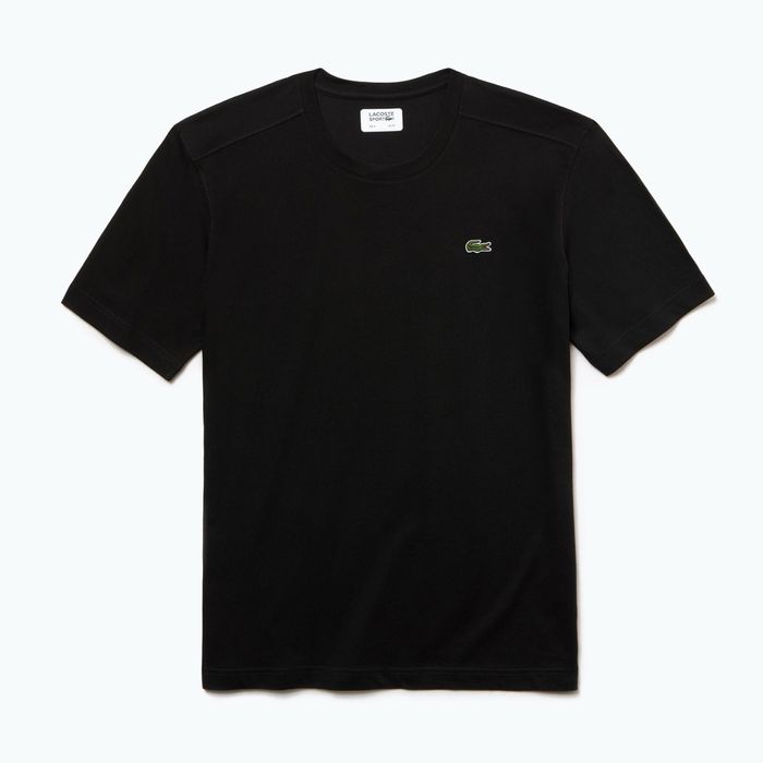 Lacoste T-shirt.