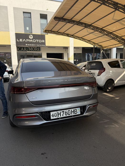 BYD Qin plus gibrit kraskasi kapot krilo