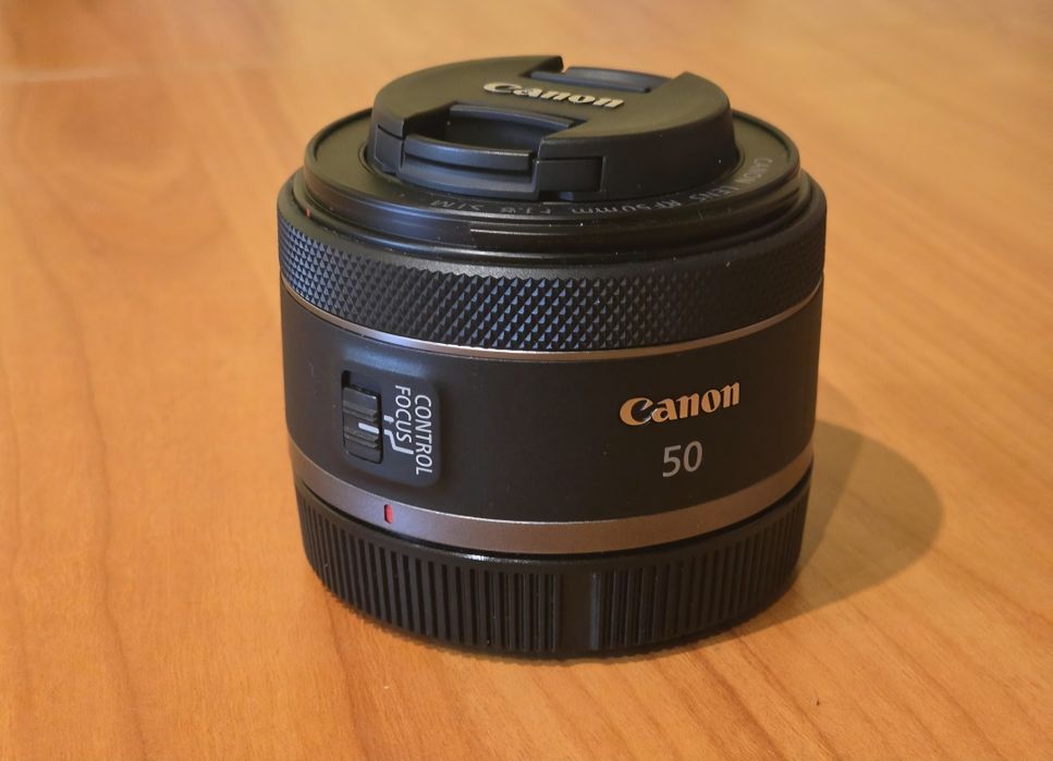 Canon EOS RP kit cu obiectiv Canon RF 50mm f/1.8