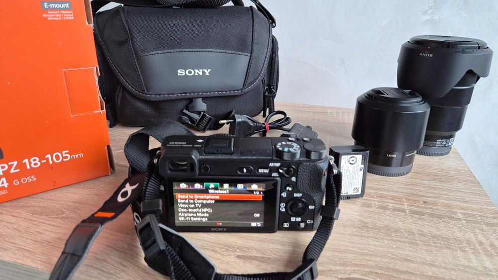 Фотоапарат Mirrorless Sony Alpha A6500 с 2 обектива