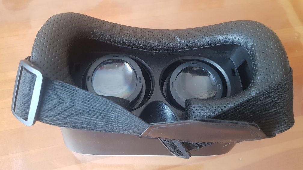 Продам очки виртуальная реальность