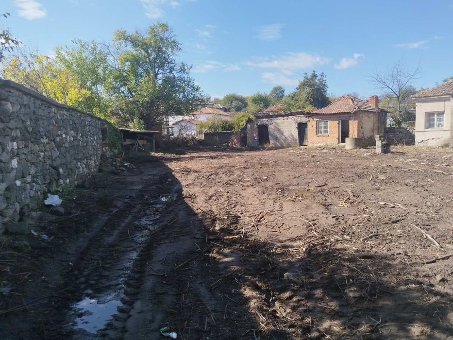 ИКъща в с. Левка, община Свиленград, директно от собственика.