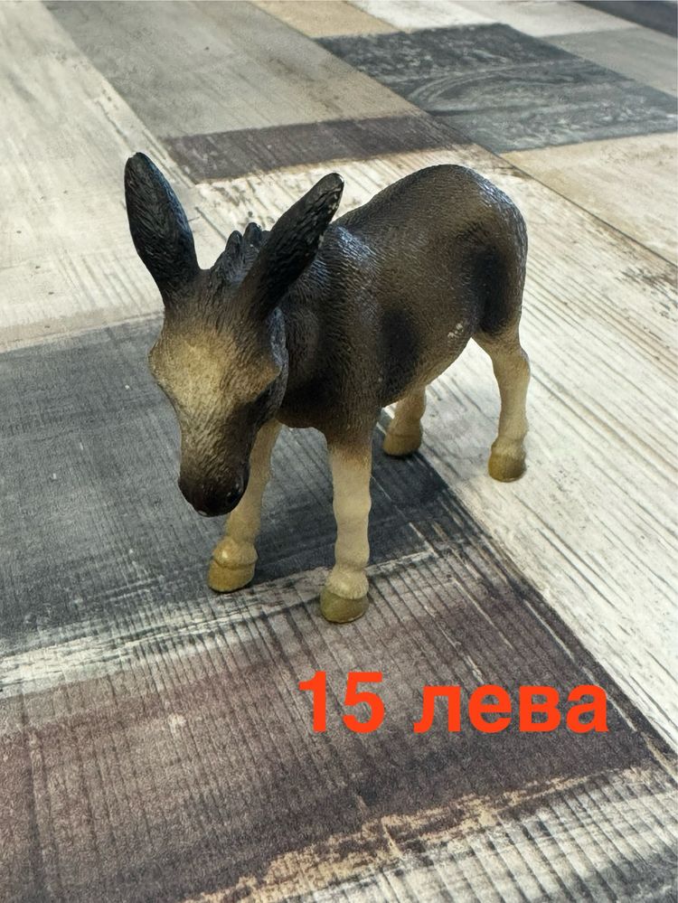 Оригинални фигури Schleich