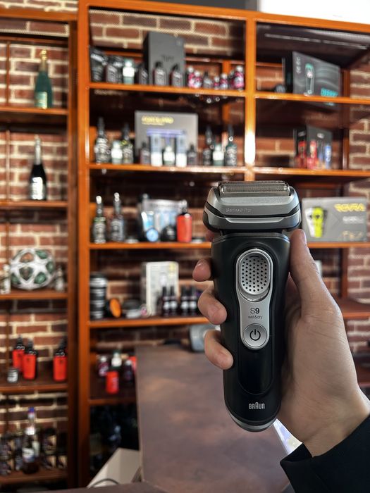 Vand shaver braun seria 9
