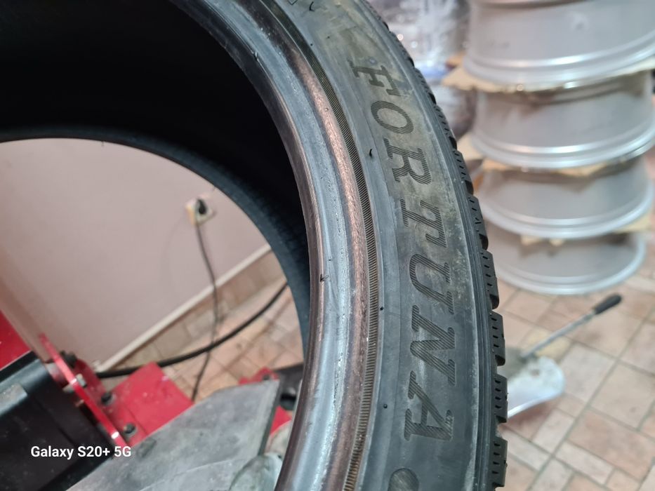 255 /35 R 18 Fortuna