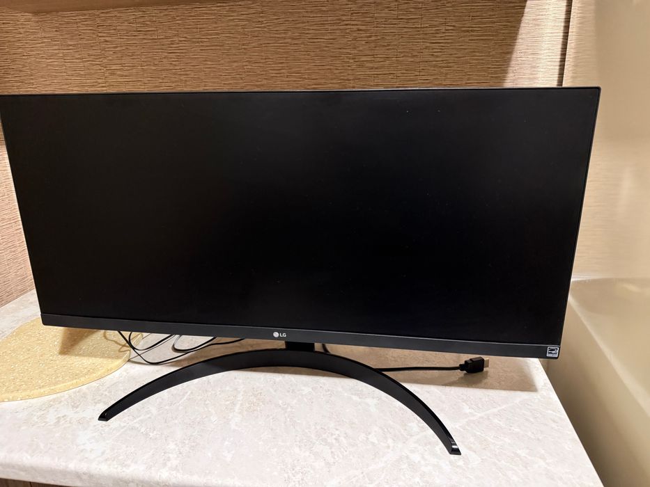 Продаю монитор Lg