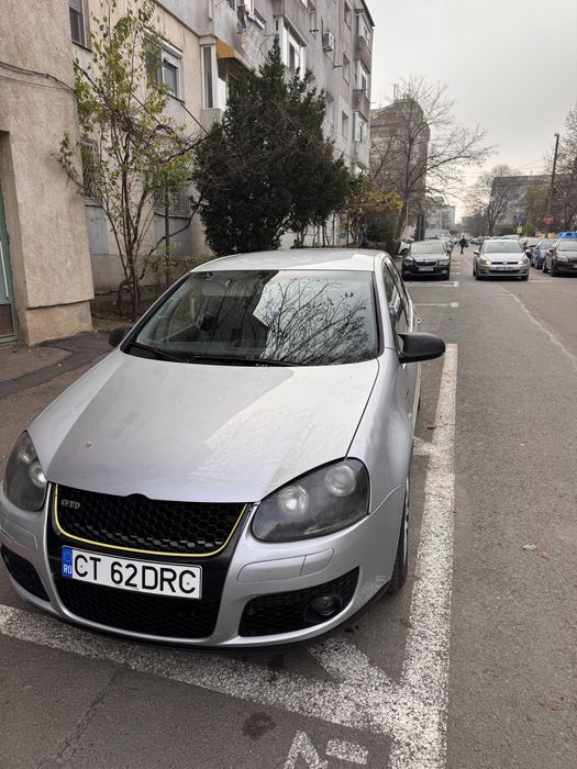 De vanzare vw holf 5