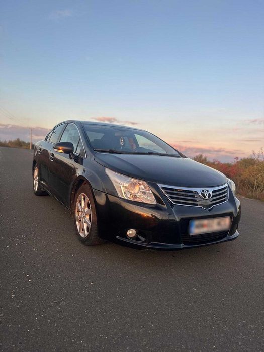TOYOTA AVENSIS  2010 2.0 Diesel,Manuala