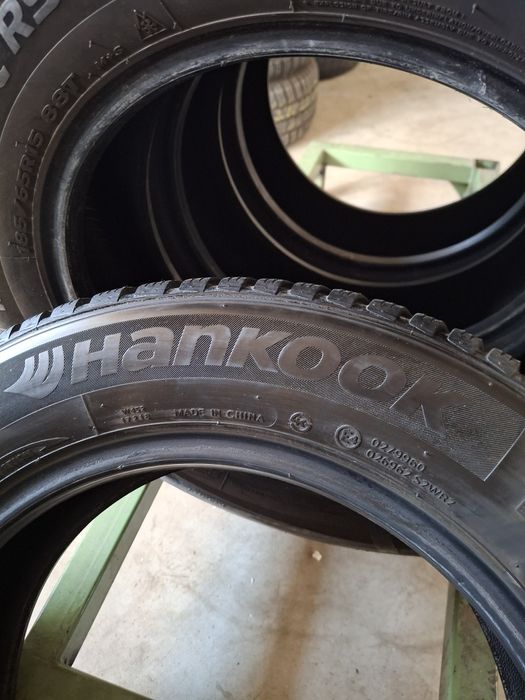 4 Anvelope de iarnă 185 65 r15 Hankook
