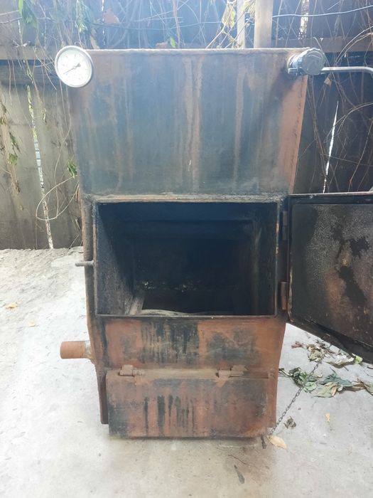Продам самодельный печь катёл. На 150кв..