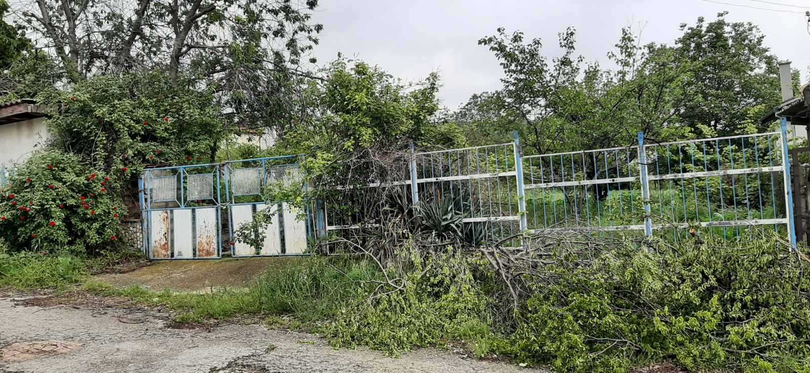 продавам парцел за жилищно строителство в с. Оброчище
