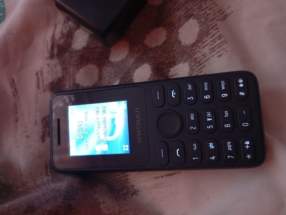 Телефон нов за ползване.