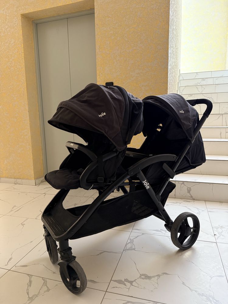 Продаю прогулочную коляску для двойни/погодок Joie Aire Twin