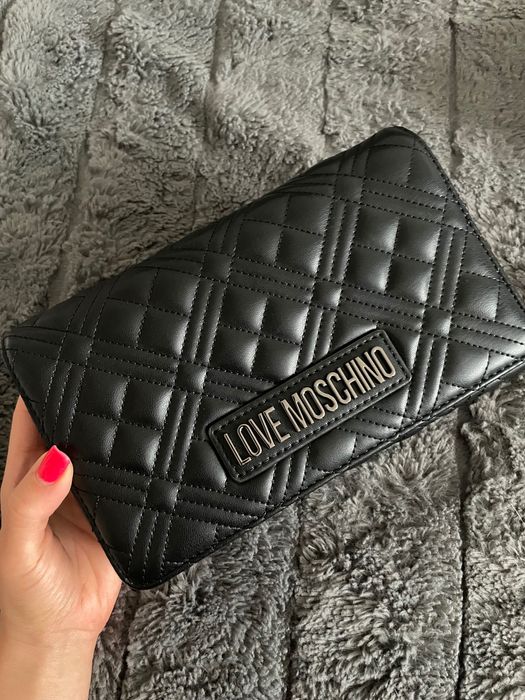 Дамска чанта черна Love Moschino