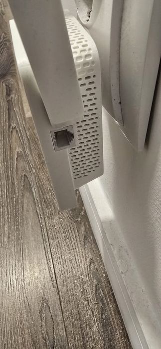 Vând Range Extender Wi Fi TP-LINK RE 315 AC1200, cu buton WPS