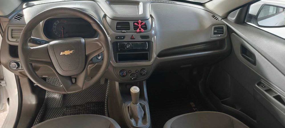 Организация Продаёт Chevrolet Cobalt 2015 г .
