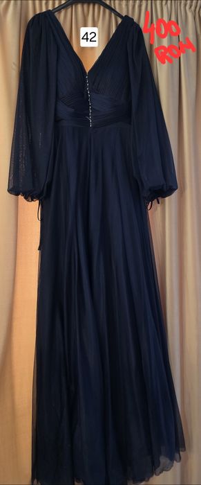 Vând rochii de ocazie