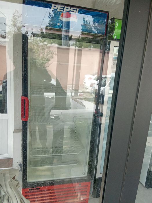 Продаются холодильники в идеальном состоянии цена договорная