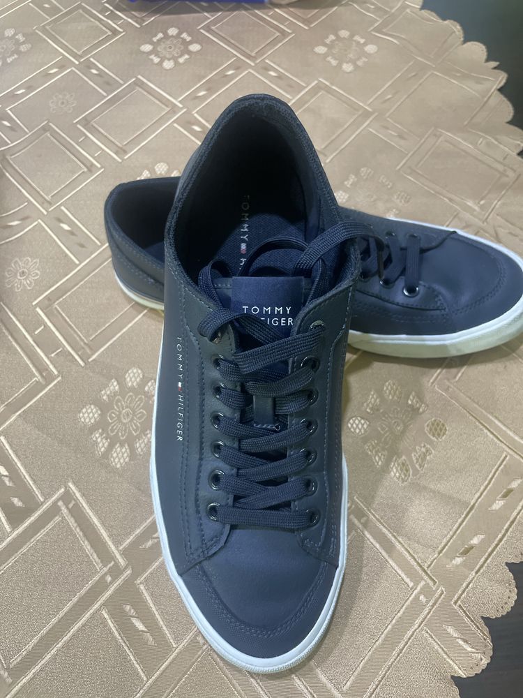 Кецове Tommy Hilfiger