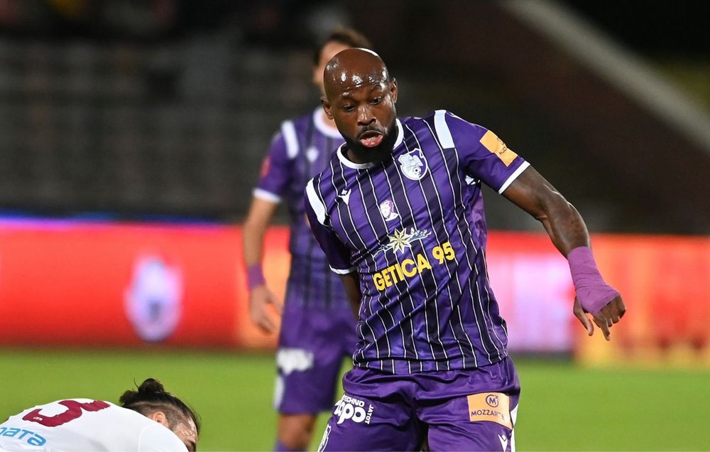 Tricou Fc Arges Mike Cestor jucat