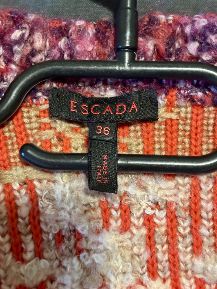 Cardigan  Escada