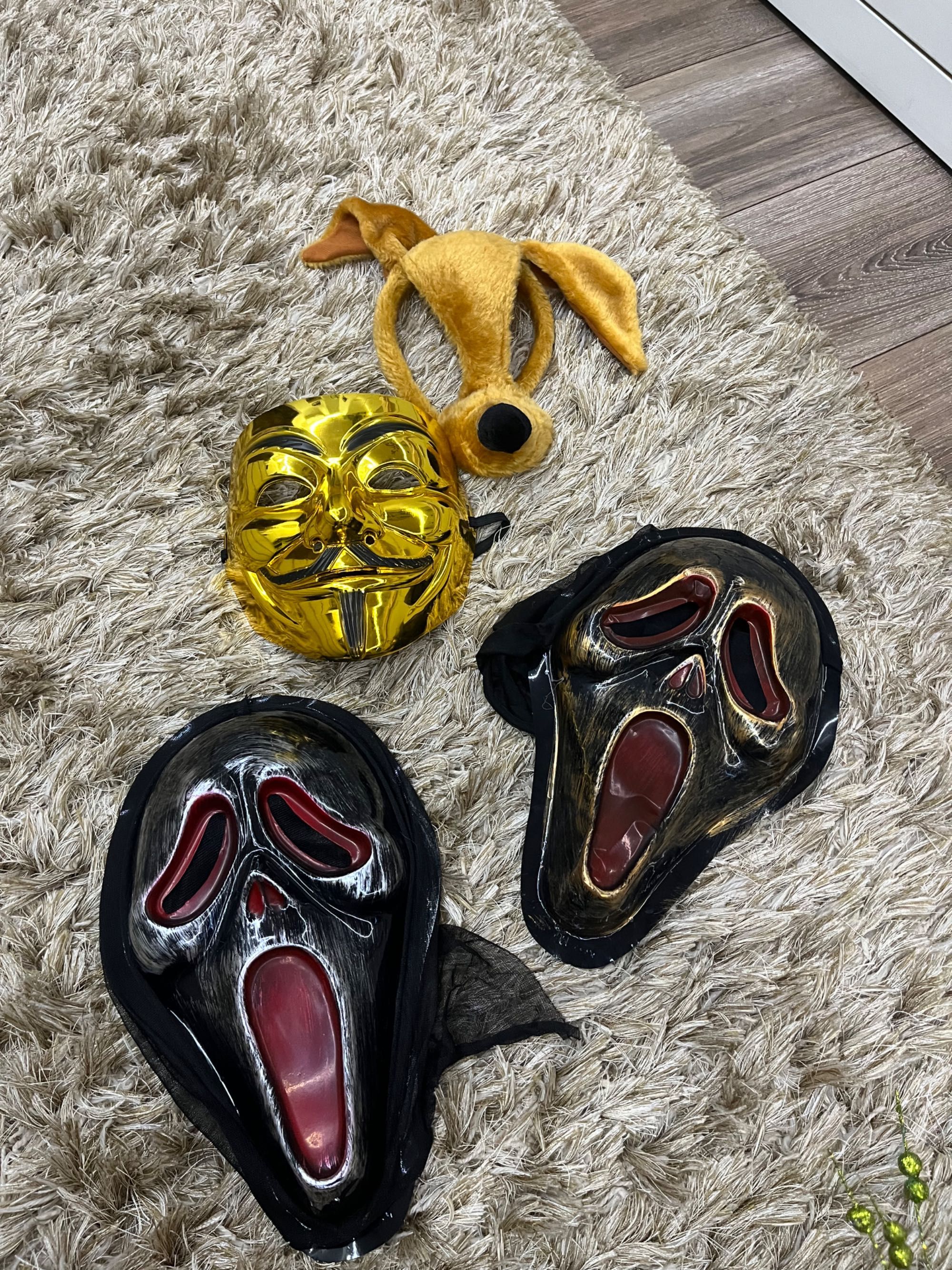 Продаются маски для спектаклей, театров и игр