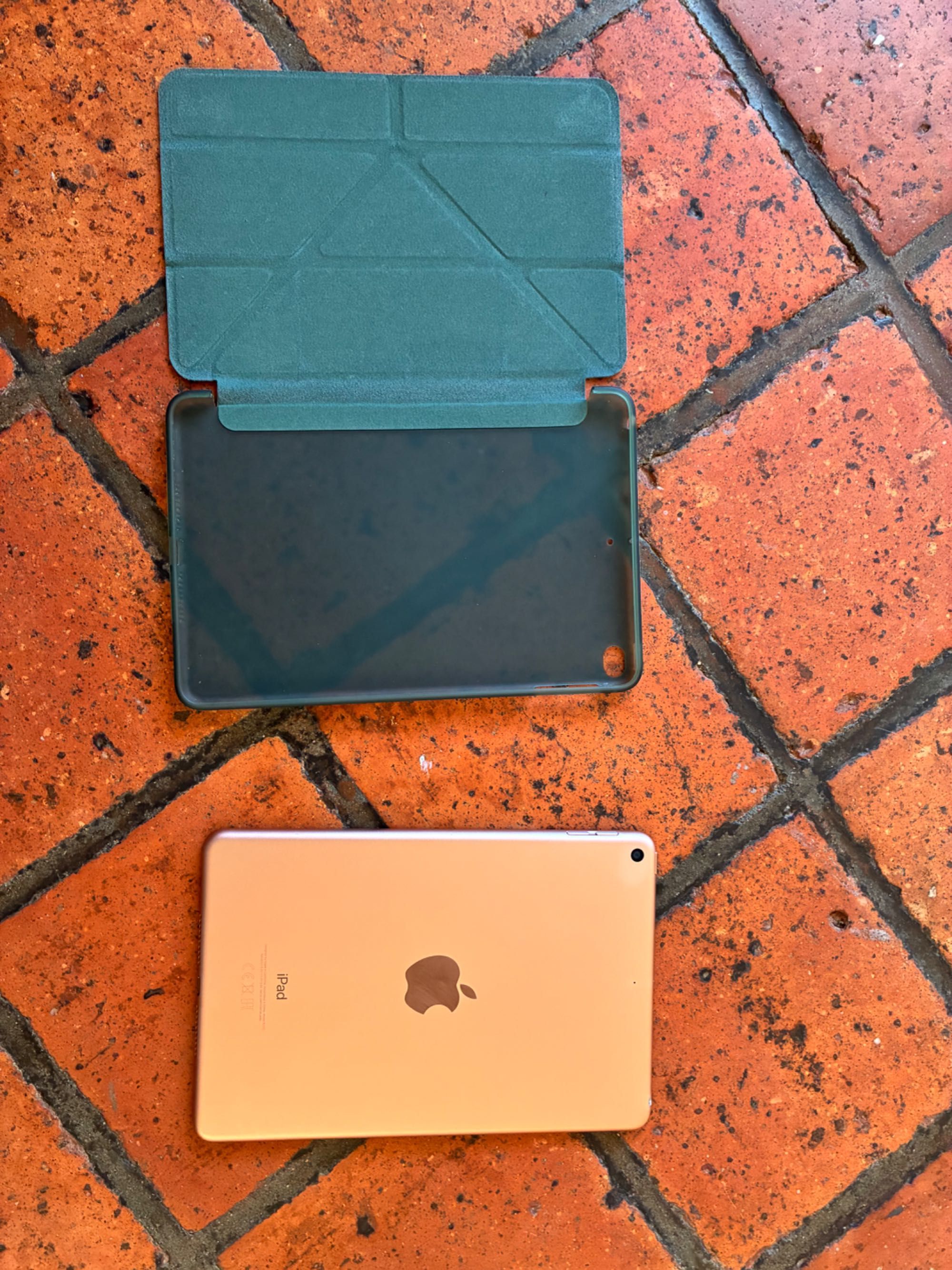 iPad mini 5 на 64gb, model A2133 WIFI